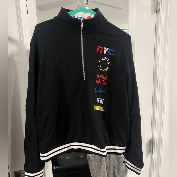 Forever 21+ Black Jacket - Picture 1 of 5